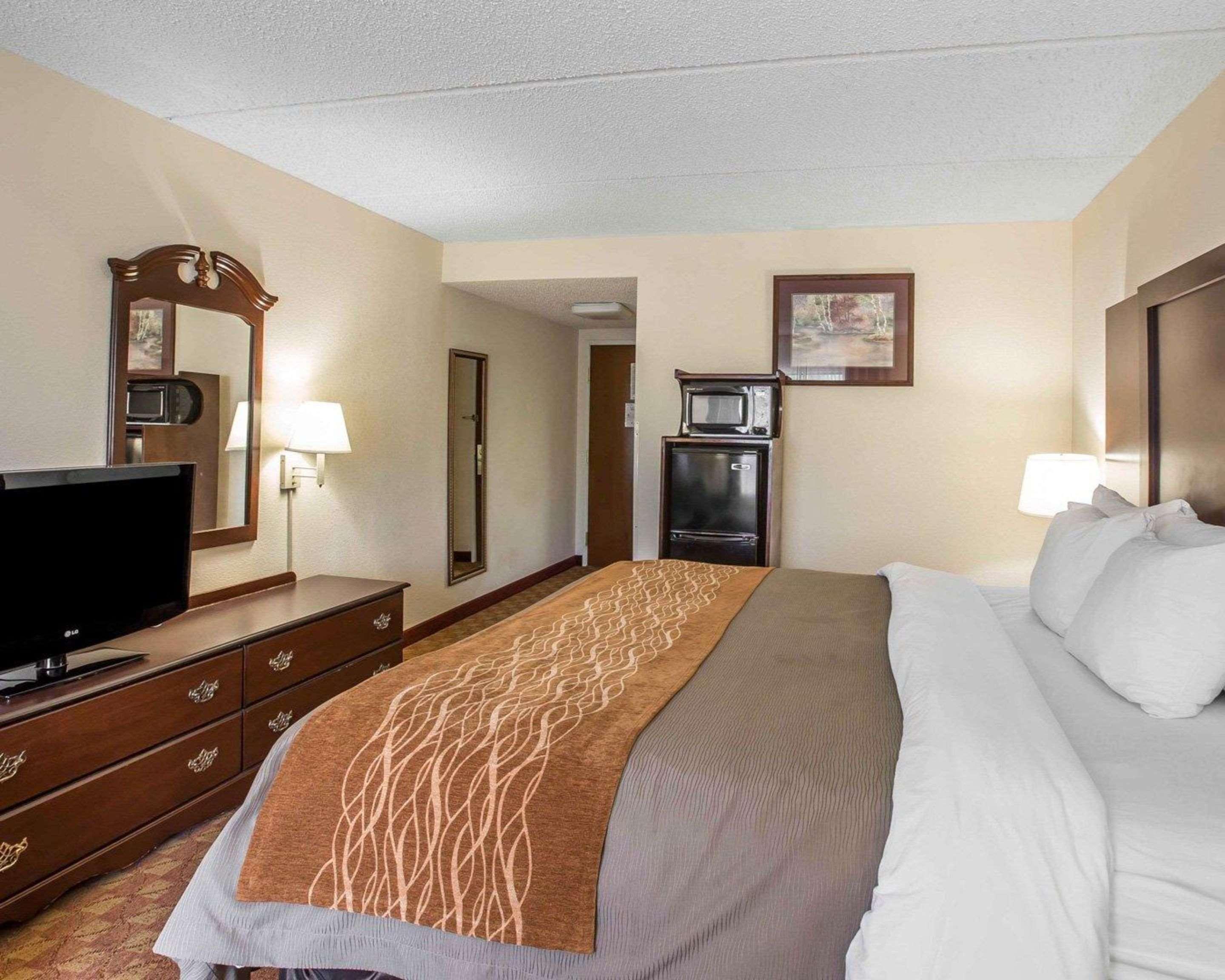 Comfort & At I-85 Hotel