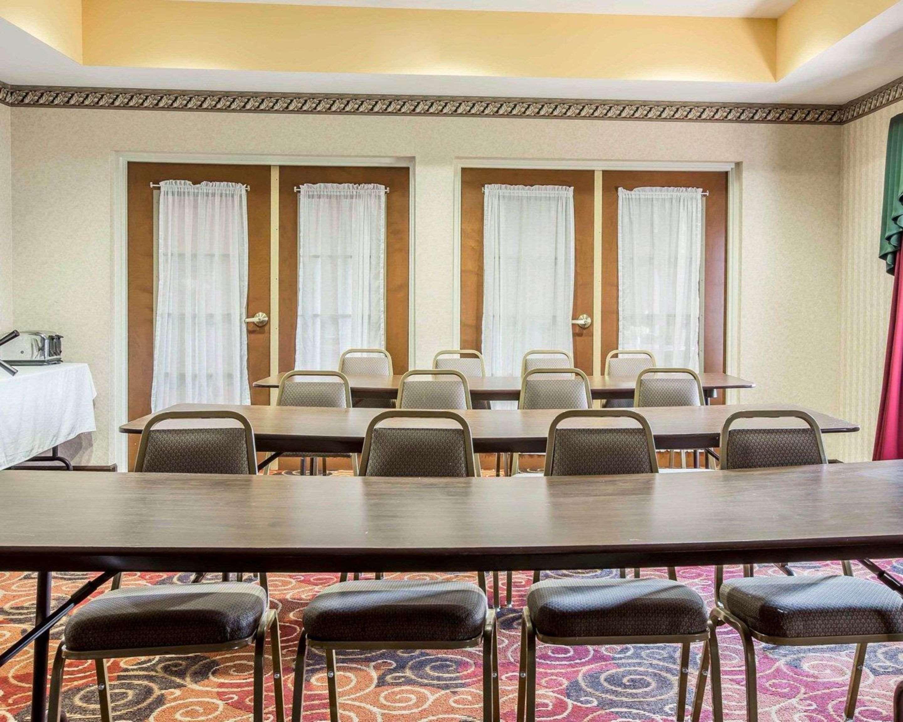 Hotel Comfort & At I-85 Spartanburg